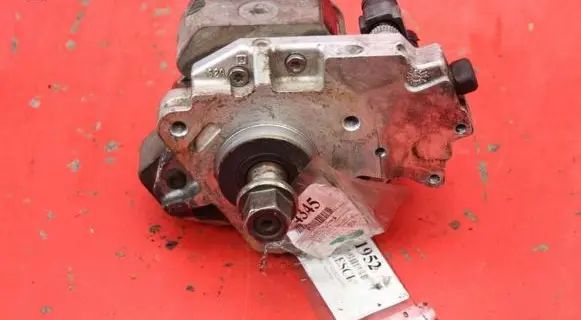 Volvo S40 Fuel injection high pressure pump 9651844380