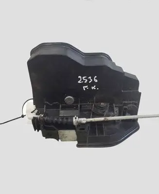 Jaguar XF X250 Front door lock 7202145 053702