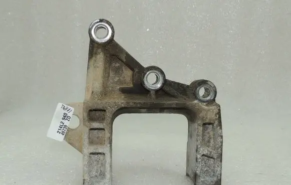 Chrysler Grand Voyager V Engine mounting bracket 4721335AA