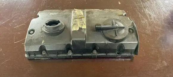 Volkswagen Sharan Rocker cam cover 038103475Q 0131043B