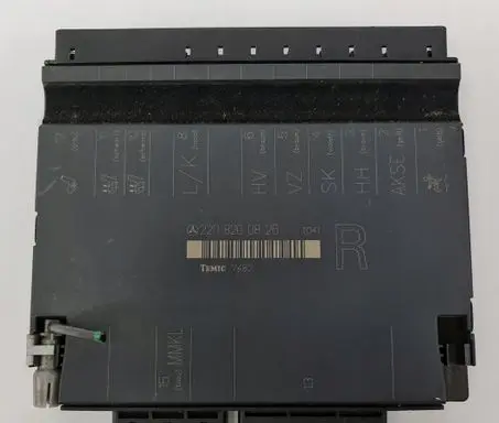 Mercedes-Benz S W220 Seat control module 2208200826