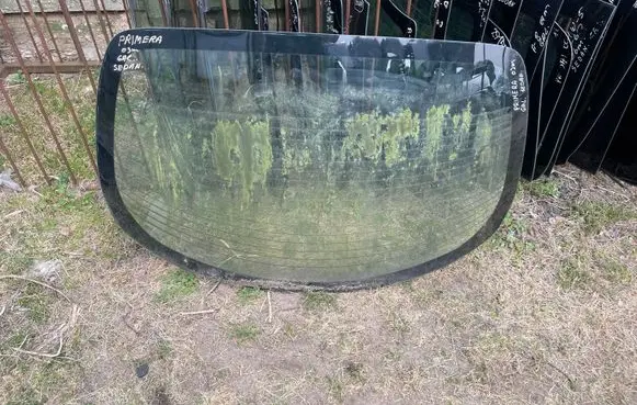 Nissan Primera Rear windscreen/windshield window 