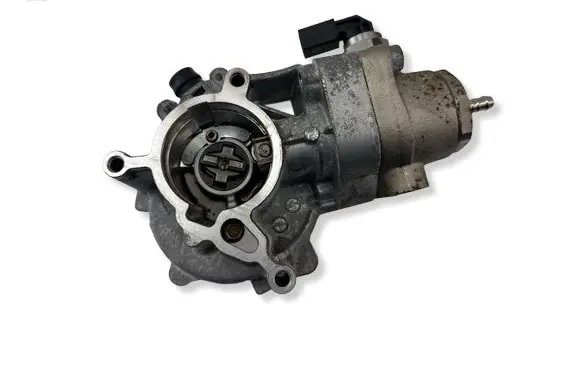 Volkswagen Arteon Vacuum pump 06L145100F 060617 05957