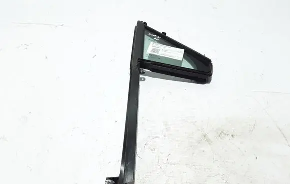 Renault Zoe Front door vent window glass four-door 803300369R