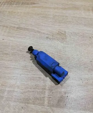 Volkswagen Golf III Brake pedal sensor switch 1H0MW0927189