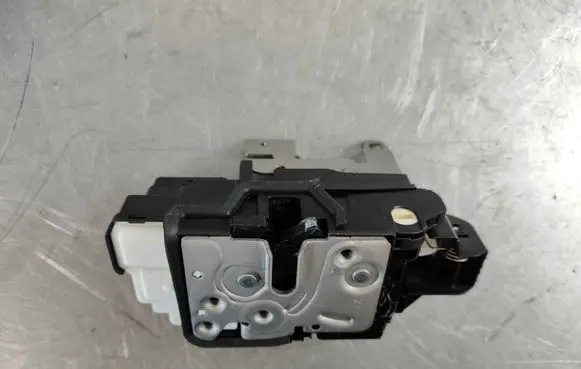 Volvo S90, V90 Rear door lock 31349896