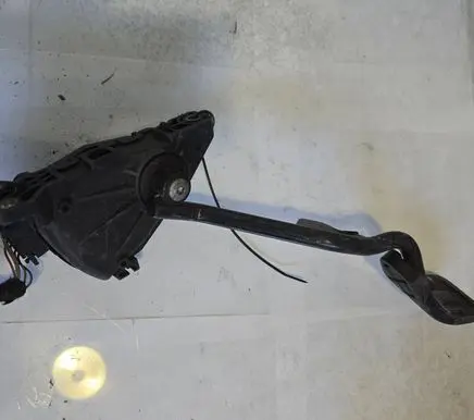 Audi A4 S4 B6 8E 8H Accelerator throttle pedal 6PV00802608 8E2721523A
