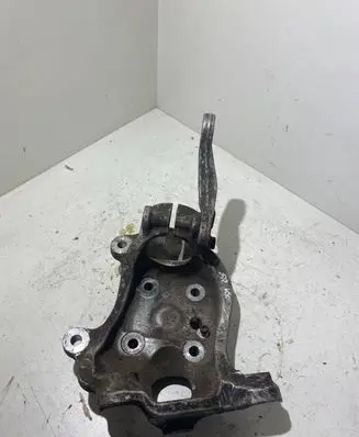 BMW 5 E60 E61 Front wheel hub 6760953