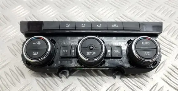 Skoda Octavia Mk3 (5E) Climate control unit 5E0907044E