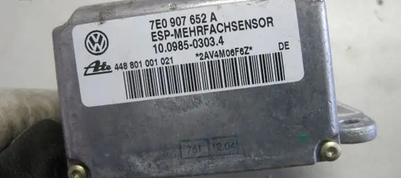Volkswagen Touareg I ESP acceleration yaw rate sensor 7E0907652A