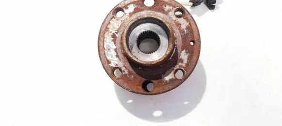 Opel Astra G Front wheel hub