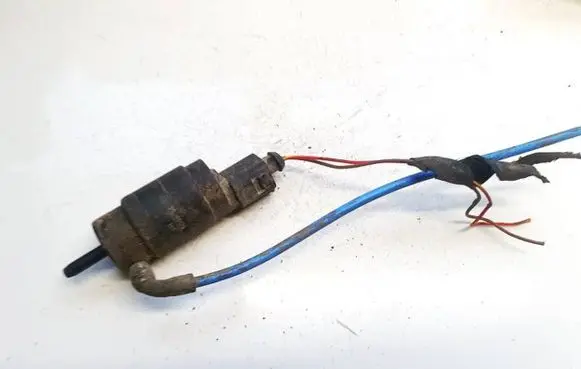 Mercedes-Benz E W210 Windscreen/windshield washer pump 3090179