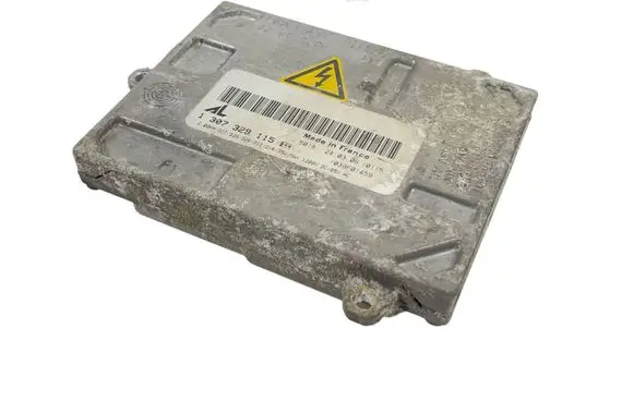 Audi A3 S3 8P Headlight ballast module Xenon 1035500015 1307329115 1039F01459