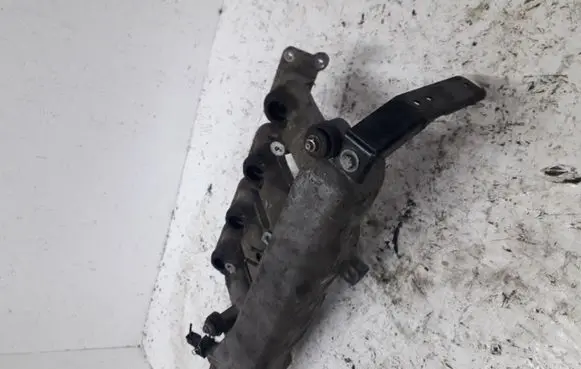Volkswagen New Beetle Intake manifold 05A133223