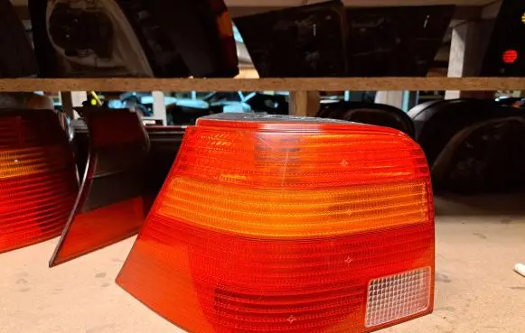 Volkswagen Golf IV Rear/tail lights 1J6945095Q 1J6945095