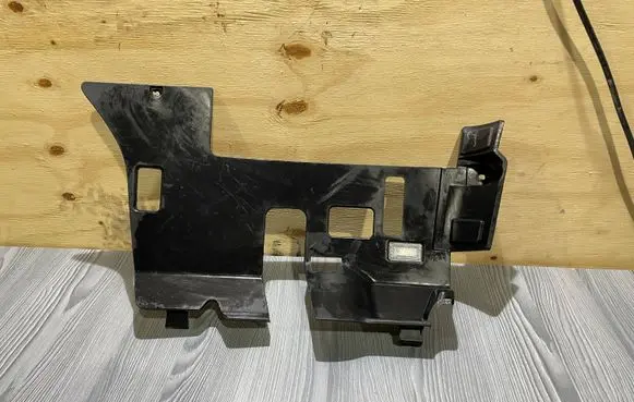 Tesla Model S Foot area side trim 600744600H