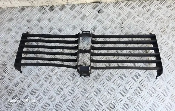 Front bumper lower grill