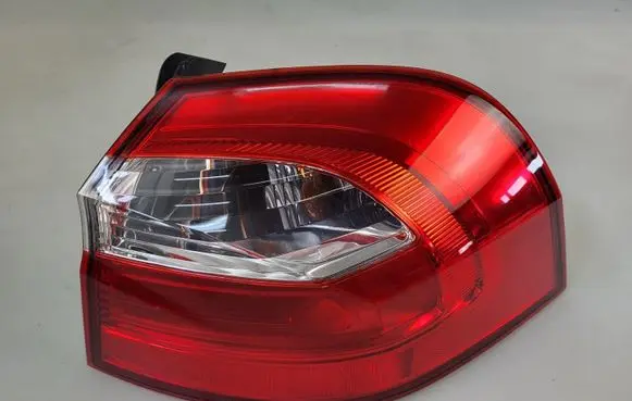 KIA Rio Rear/tail lights 92402-1W2R