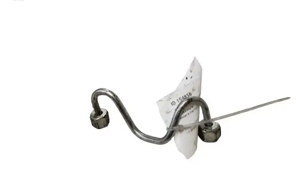 Nissan X-Trail T31 Fuel injector supply line/pipe 
