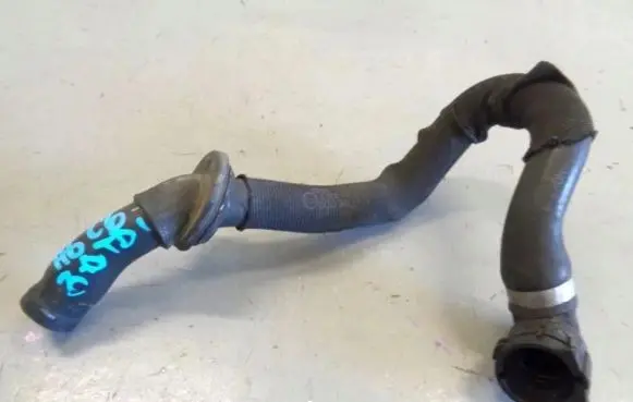 Audi A6 S6 C6 4F Engine coolant pipe/hose