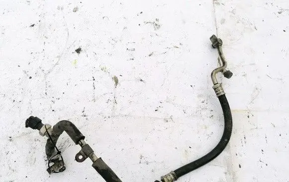 Subaru Outback Air conditioning (A/C) pipe/hose