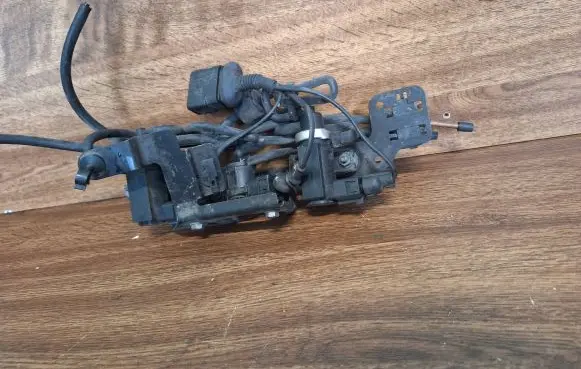 Audi A3 S3 8L Turbo solenoid valve 1J090662Z 05990662z1b
