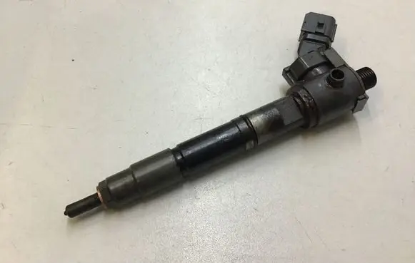 Volvo V40 Fuel injector VEA132370010AAB