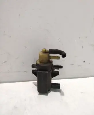 Vacuum valve