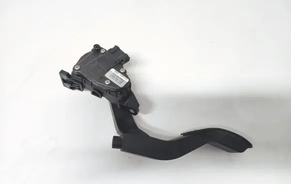 Audi A6 S6 C5 4B Accelerator throttle pedal 8D1721523F