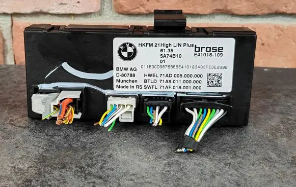 BMW X5 G05 Tailgate/trunk control unit/module 5A74B10