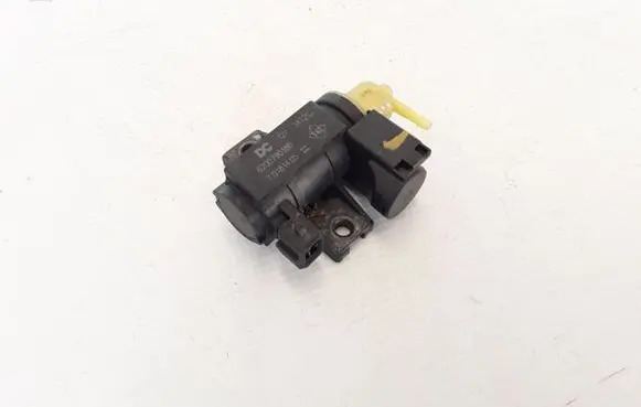 Renault Megane III Turbo solenoid valve 8200790180