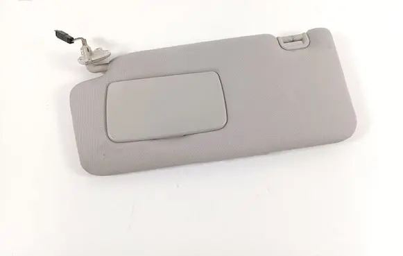 Sun visor