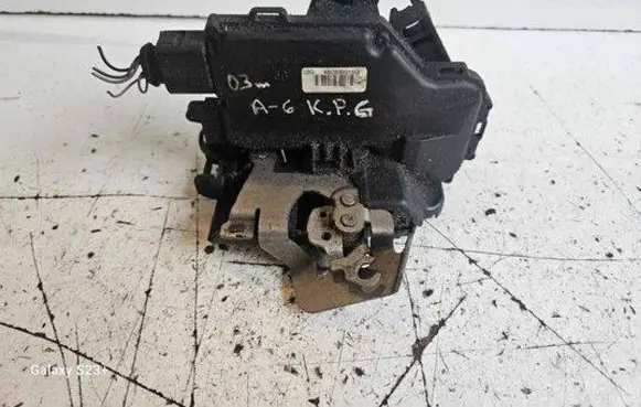 Audi A6 S6 C5 4B Rear door lock 4B0839015G