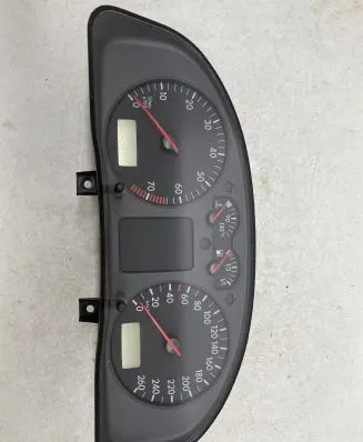 Volkswagen PASSAT B5 Speedometer (instrument cluster) 3B0919881F 110008794006