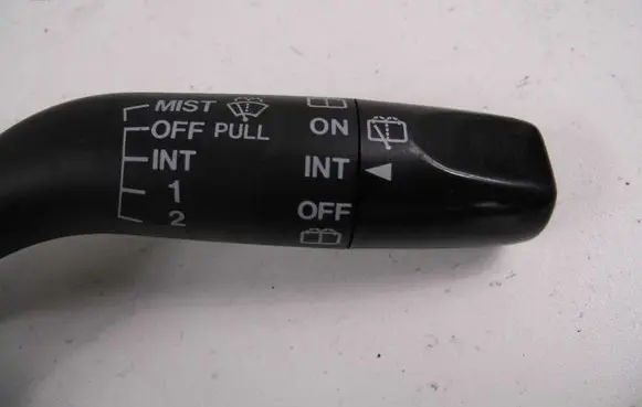 Mazda 323 Wiper switch 17B122LH