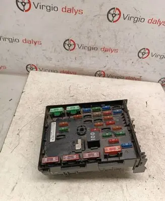 Volkswagen Tiguan Fuse module 3C0937125A 63595743