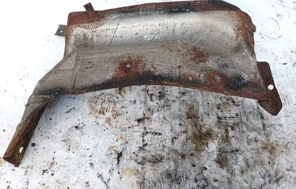 Fuel tank mounting bracket