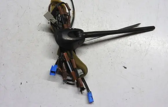 Nissan Note (E12) Aerial antenna amplifier HR12DDR