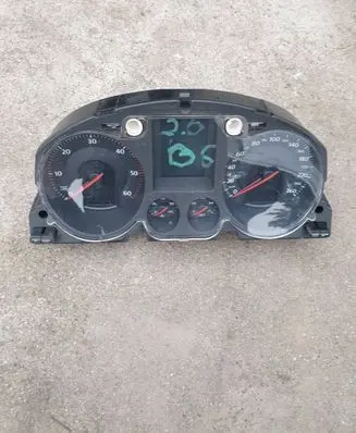 Volkswagen PASSAT B6 Speedometer (instrument cluster) A2C53145550 3145550