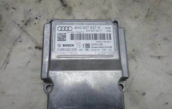 Audi A8 S8 D4 4H Airbag control unit/module 4H0907637K