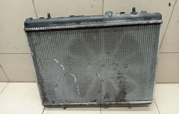 Peugeot 5008 Coolant radiator P9680533480