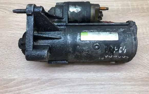 Mercedes-Benz Vito Viano W639 Starter motor D7R43 20J40445HFS 8200331251