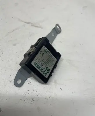 Toyota Prius (XW20) Door control unit/module 8999147030 2005DJ0840 48411010740