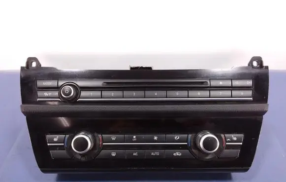 BMW 5 F10 F11 Climate control unit 9352757
