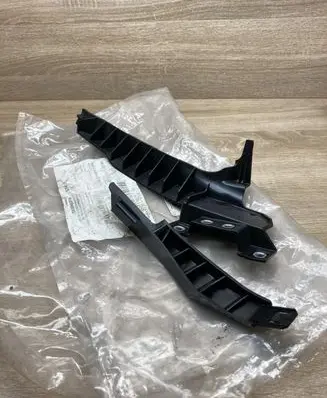 Opel Insignia A Front bumper mounting bracket 23158323 LEFTSIDE