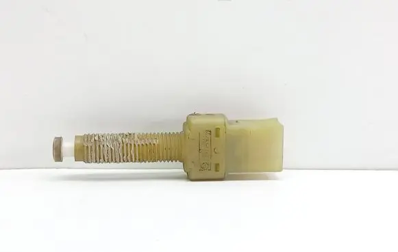 Audi A6 S6 C4 4A Brake pedal sensor switch 443945515