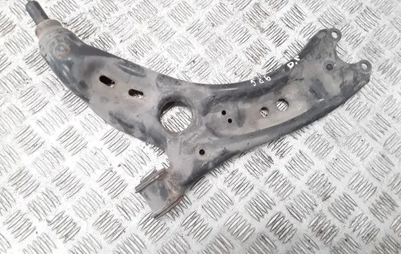 Volkswagen PASSAT B7 Front lower control arm/wishbone