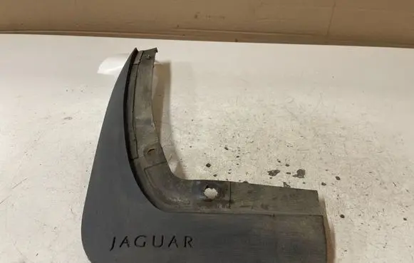 Jaguar XF X250 Front mudguard 8X23166574