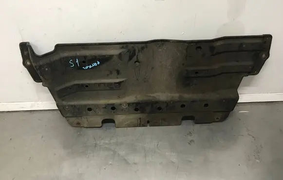 Nissan Patrol Y61 Engine splash shield/under tray