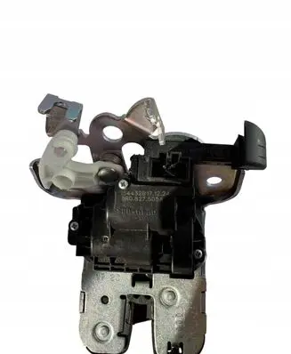 Skoda Octavia Mk3 (5E) Tailgate/trunk/boot lock/catch/latch 8R0827505A